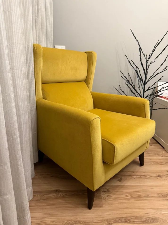 Tirane, shes Shes kolltuk tek ngjyre mustard i markes turke enza home 180 €