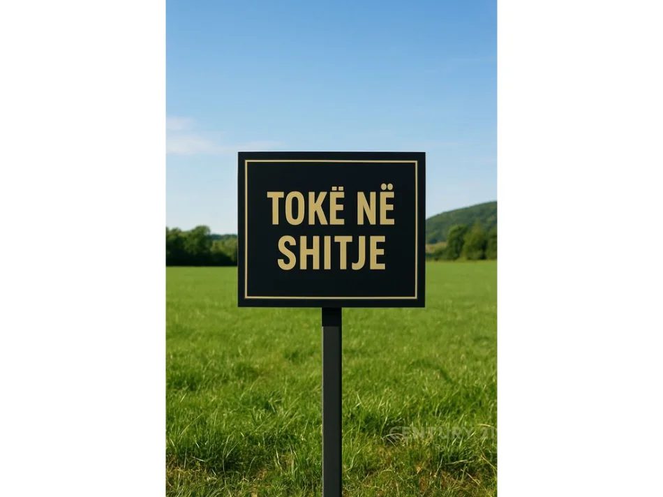 Tirane, shitet toke , 1.000 m² 90.000 € (VAQARR)