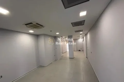 Tirane, shitet ambjent biznesi Kati 2, 916 m² 2.244.200 € (Rruga e Kavajes)