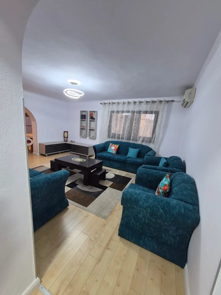 Shitet 2+1+ballkon, 189.900 Shkolla Baletit (Rruga Pjeter Budi)