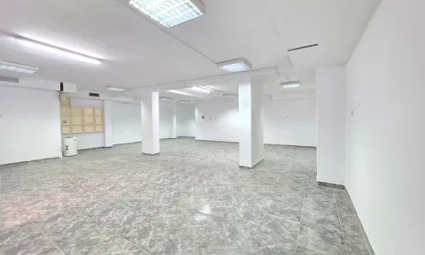 🏢 Ambient Biznesi per Shitje – Selite, Komuna e Parisit