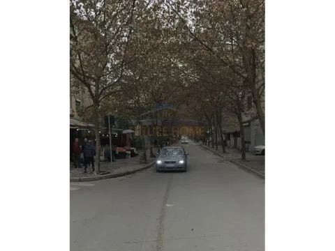 Tirane, shitet ambjent biznesi Kati 0, 73 m² 400.000 € (Rruga e Kavajes)