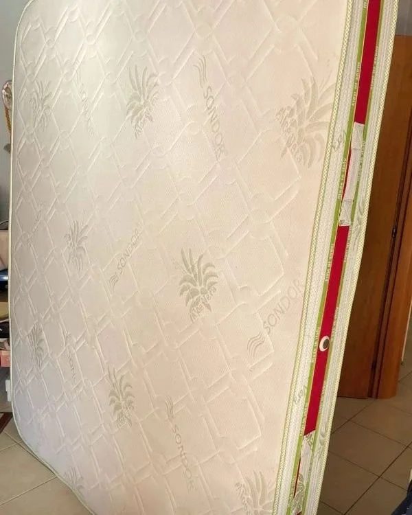 Dyshek 1,60 x1,90 .Çmimi 7000 leke