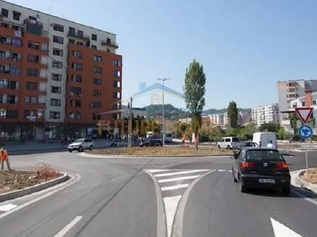 Shqiperi, shitet apartament 2+1+Ballkon Kati 2, 98 m² 147.000 € (Bulevradi Migjeni)