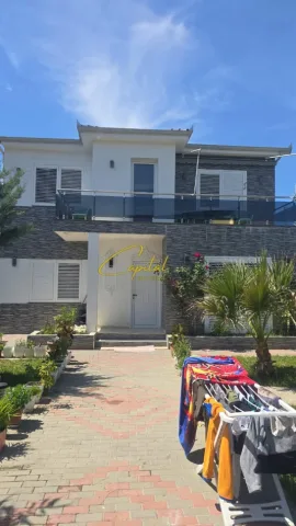 Tirane, jepet me qera Vile 1+1 Kati 2, 500 m² 1.500 € (BALDUSHK)