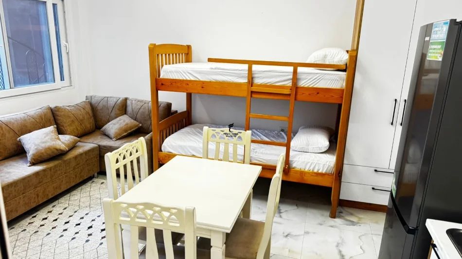 Shqiperi, jepet me qera apartament Kati 0, 40 m² 40.000 € (5 MAJI)