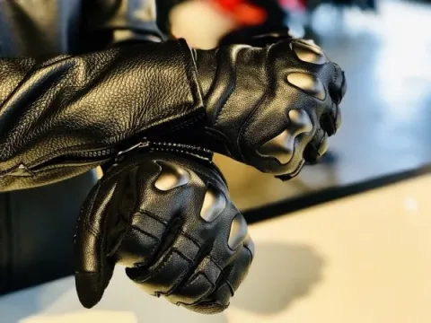 Tirane, shes Doreza për motorr Dainese Settantadue Ergo72 oferte 75 €