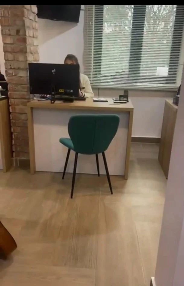 Tirane, shitet ambjent biznesi Kati 2, 60 m² 260.000 € (Rruga Muhamet Gjollesha)
