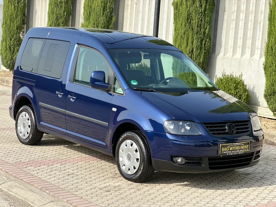Durres, shitet makine VOLKSWAGEN CADDY 1.9 Nafte, blu manuale Kondicioner 227 km 5.300 €