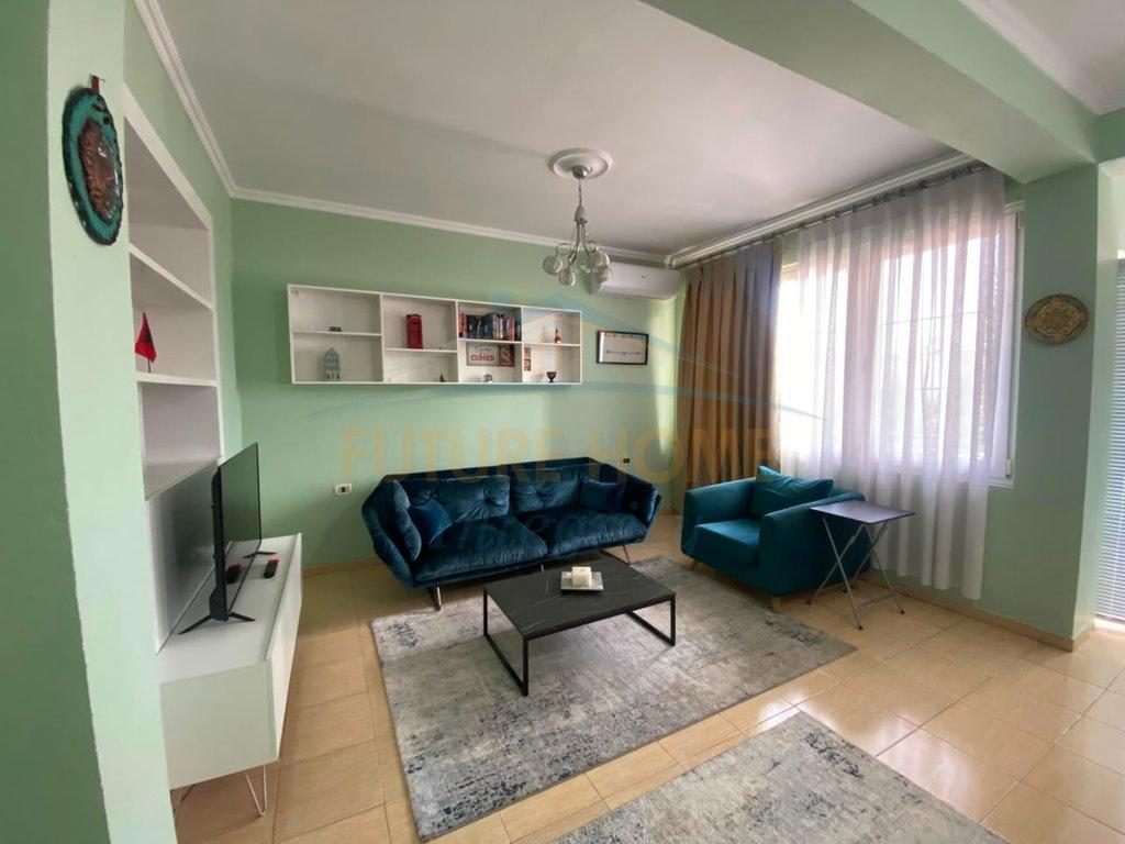 0693769552,Qera, Apartament 2+1, Ish Tregu Elektrik, Tiranë.