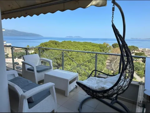 Apartament luksoz me pamje panoramike nga deti – Vlorë pranë Marina Bay / qera ditore