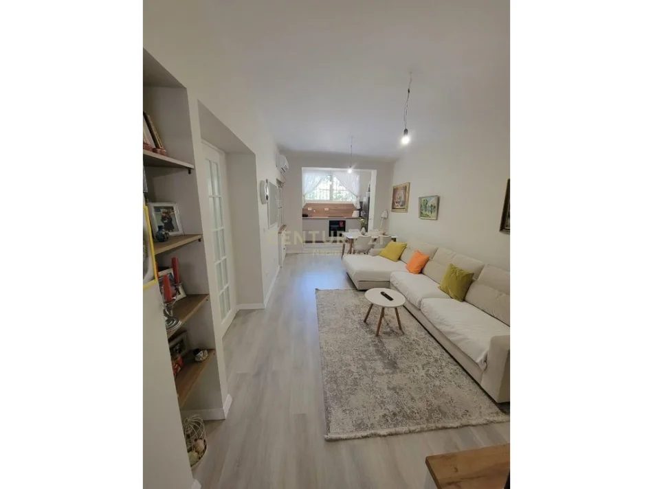 Tirane, shitet apartament 1+1 , 59 m² 185.000 € (Tefta Tashko)