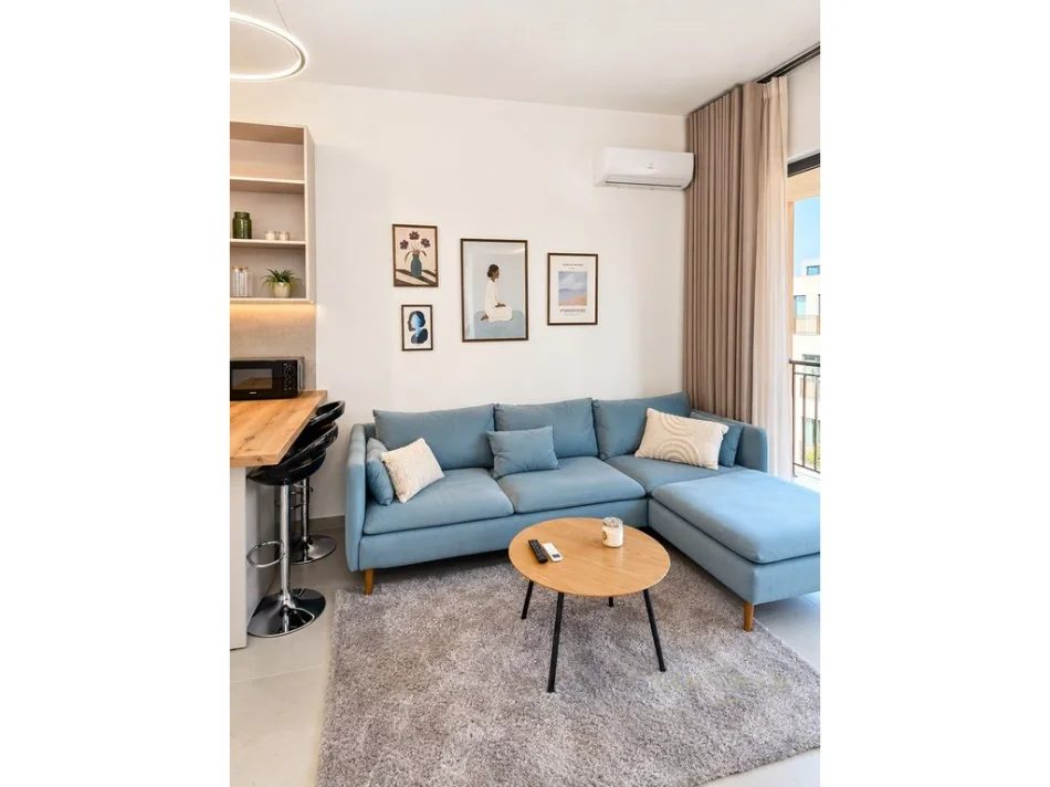 Tirane, jepet me qera apartament 1+1 Kati 5, 69 m² 916 € (Liqeni Thate)