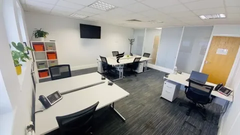 Tirane, shitet zyre Kati 2, 63 m² 225.000 € (SHESHI WILLSON)