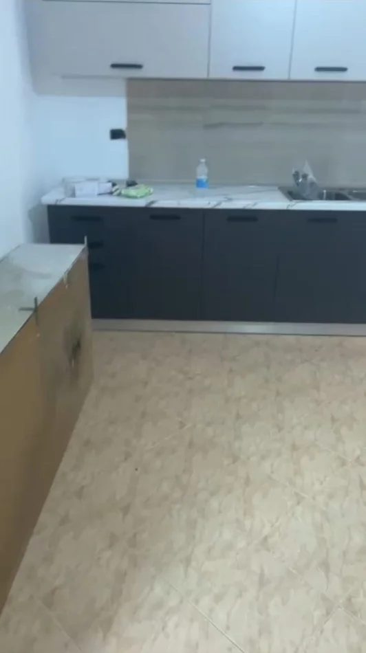 Tirane, shitet apartament 2+1 Kati 2, 140 m² 350.000 € (Yzberisht)