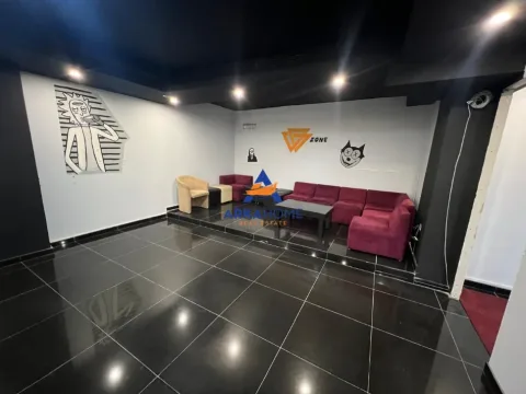 Tirane, jepet me qera ambjent biznesi Kati 0, 150 m² 875 € (5 MAJ)