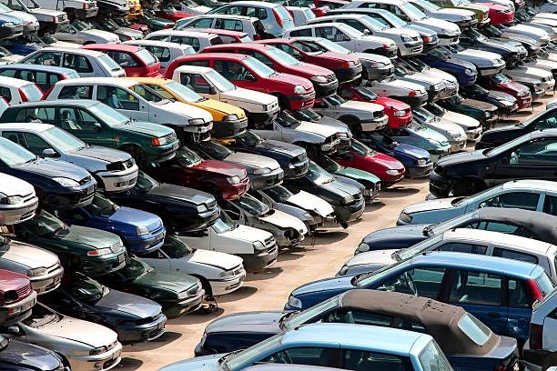 Tirane, ofroj Ofroj licence per hapje varrezë makinash 100 €