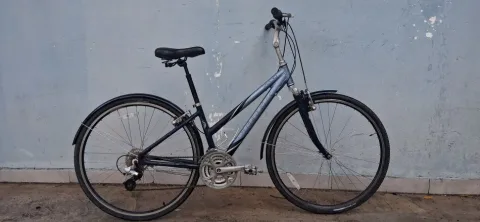 Tirane, oferte biciklete 26 gri e erret 120 €