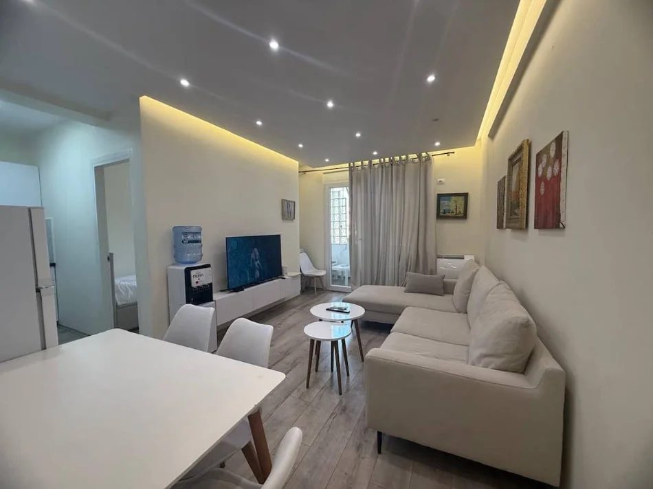 Tirane, shitet apartament 1+1 Kati 2, 54 m² 165.000 €