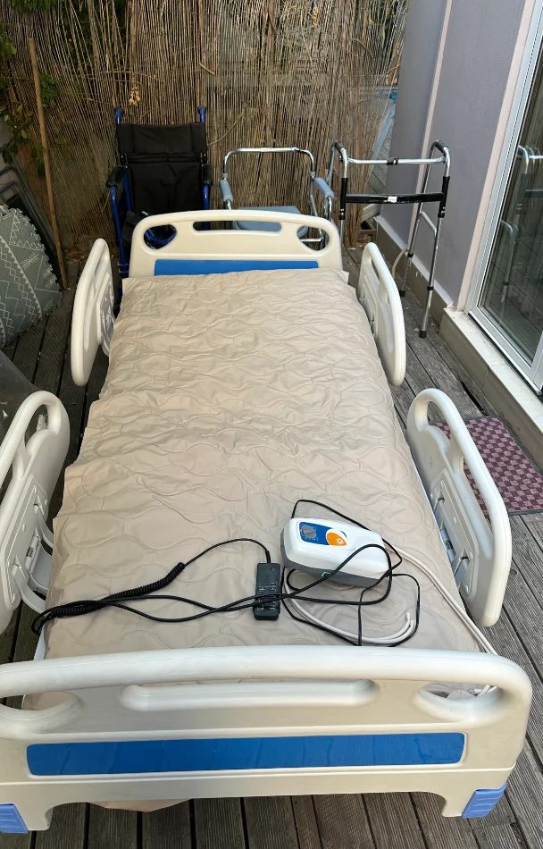 Tirane, shitet krevat Krevat spitalore me levizje elektrike 1.100 €