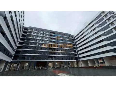 Tirane, shitet ambjent biznesi Kati 1, 367 m² 808.000 € (Parallel Living - Don Bosko)