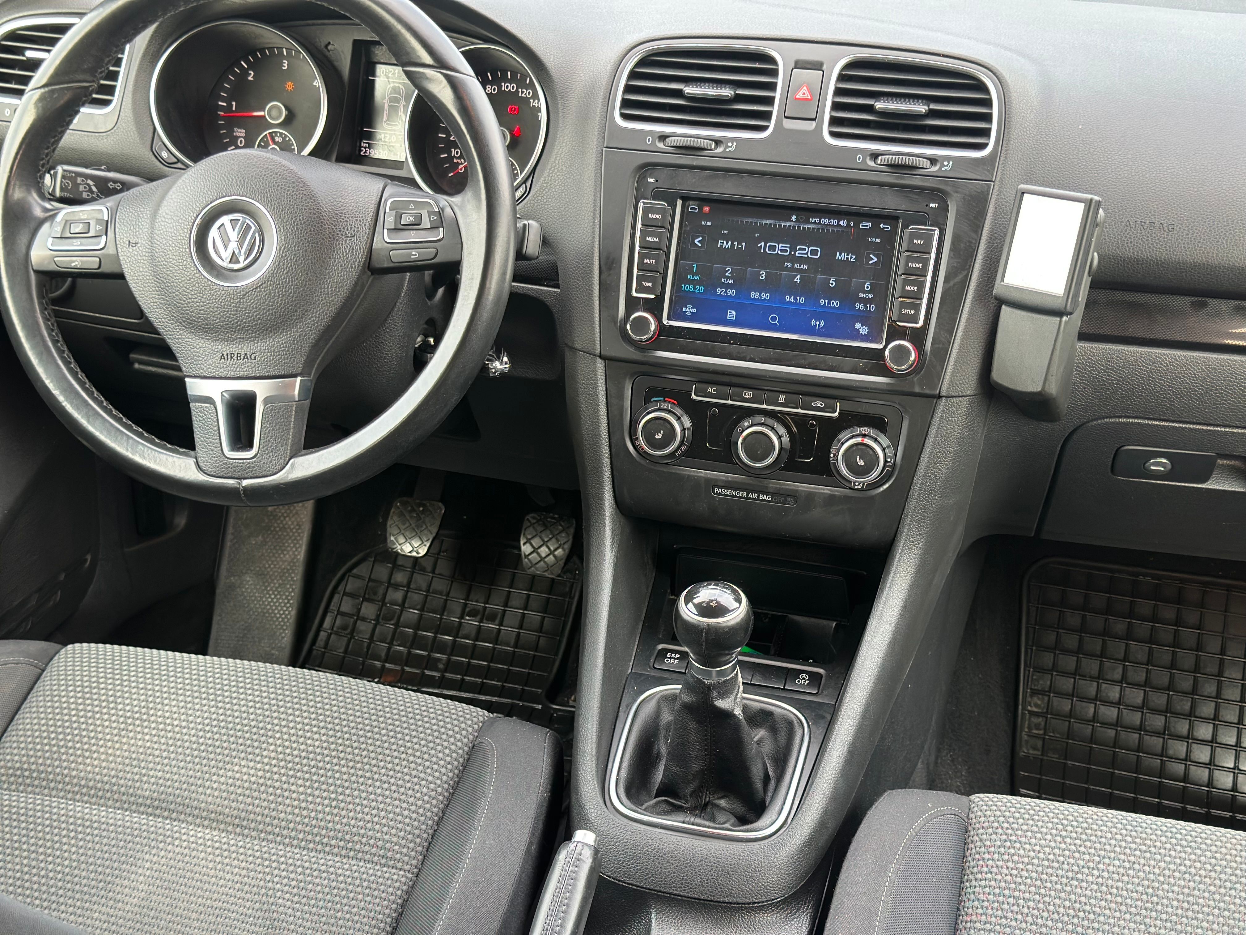 VOLKSWAGEN GOLF 1.6 TDI BLUEMOTION