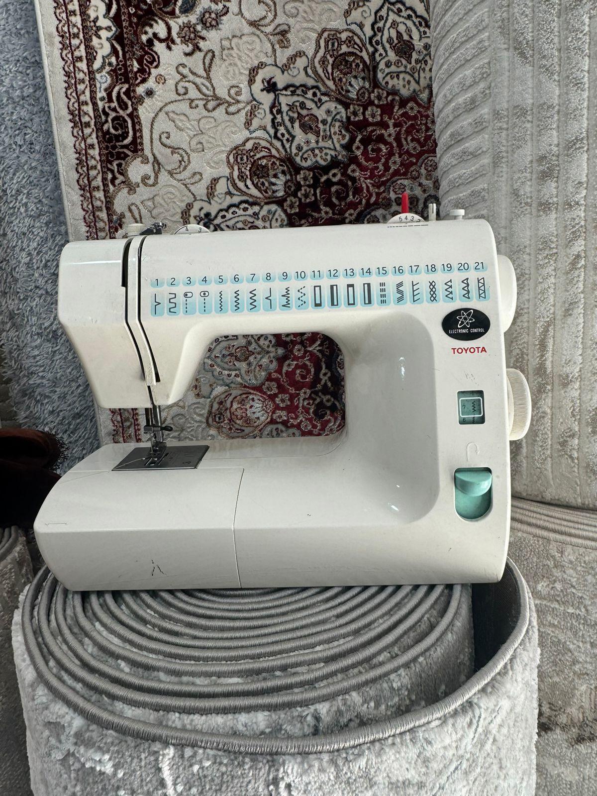 Makine qepëse TOYOTA RA52