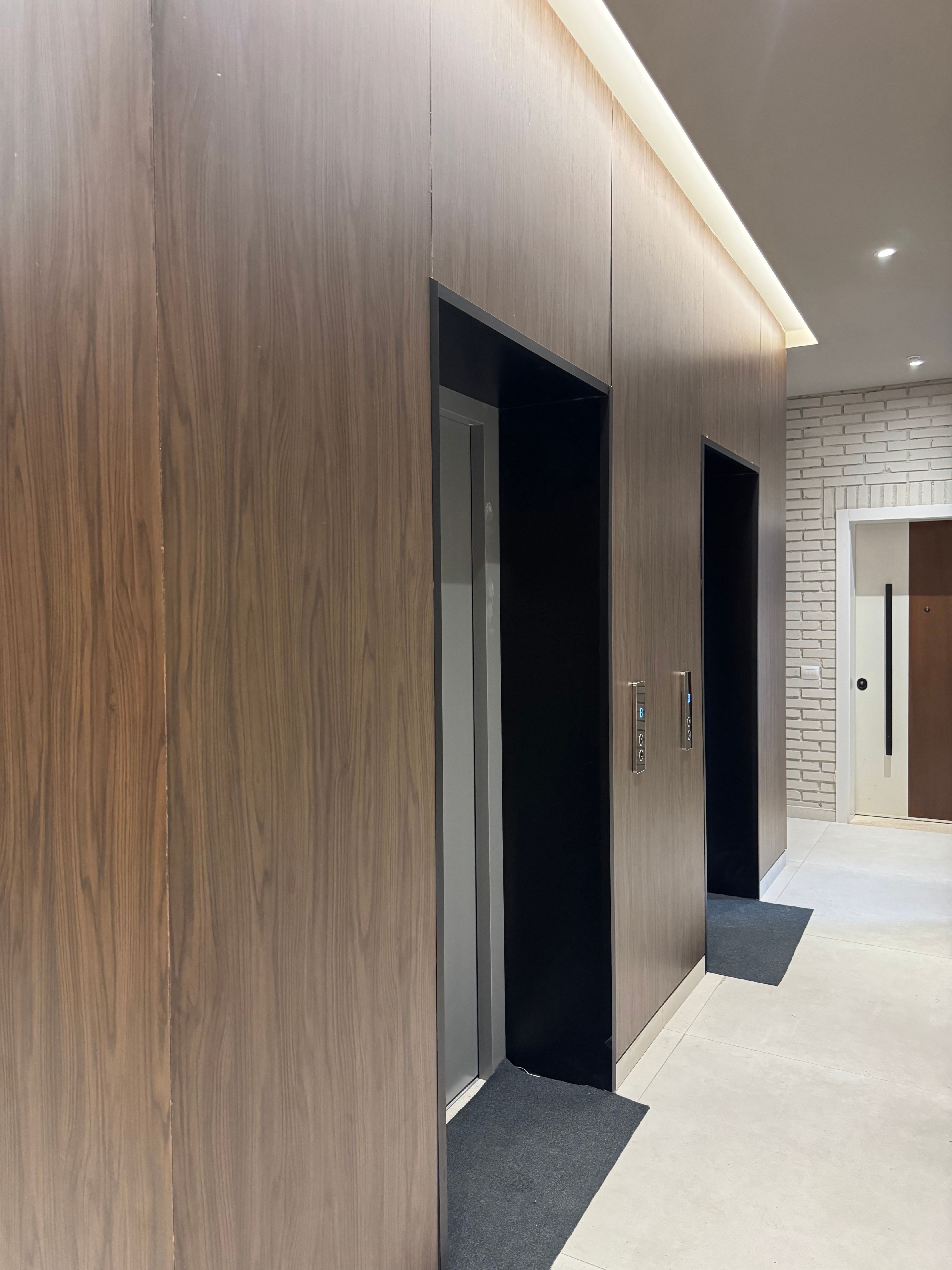 Shitet Apartament 1+1 Rruga Kavajes(Birra Tirana)